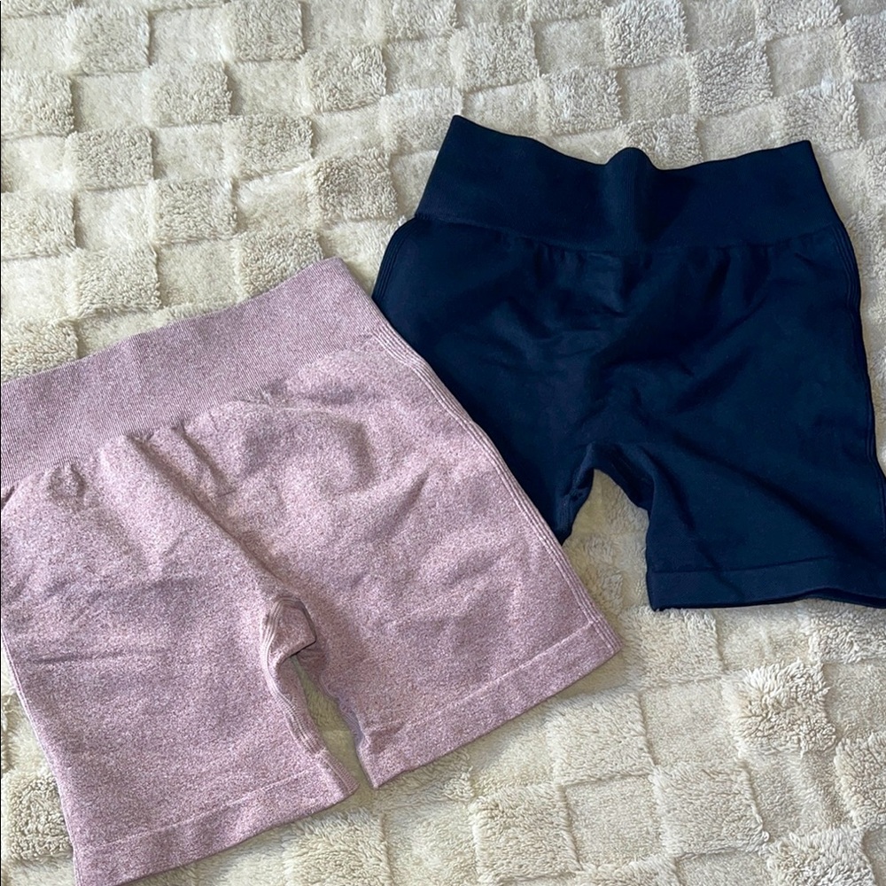 BUNDLE! 2 Shorts w/ Scrunchie Back Medium